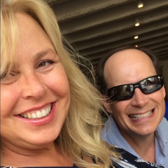 Meet your Posher, Cara - Picture 1 of 1